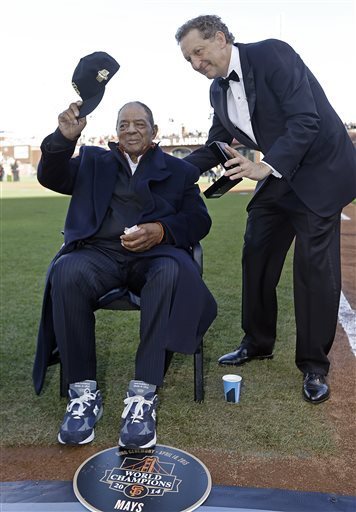 willie-mays-larry-baer-f87fbf9ad40d2a28_155176