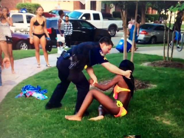 texas police officer pool party_175690