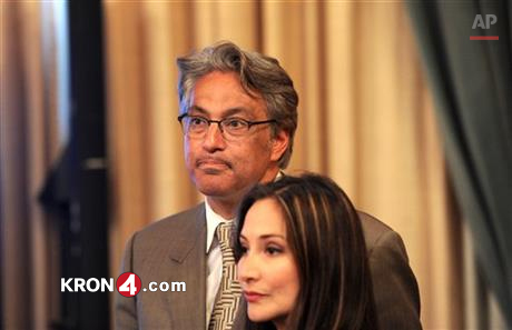 Suspended-San-Francisco-Sheriff-Ross-Mirkarimi-and-his-wife-Eliana-Lopez-wait-for-the-Board-of-Supervisors-to-convene-on-10-9-2012_194684