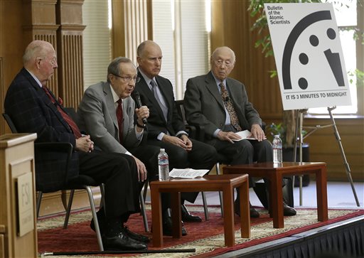 Jerry Brown, William Perry, George Shultz_304690