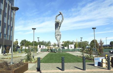 San Leandro statue_439267