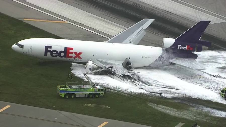 FedEx plane fire_442623