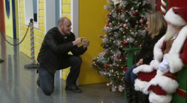 santaproposal_466544