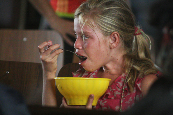 plastic container kid food eating