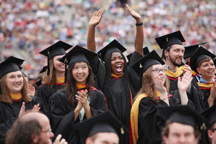 GRADUATION COMMENCEMENT COLLEGE GRADUATES