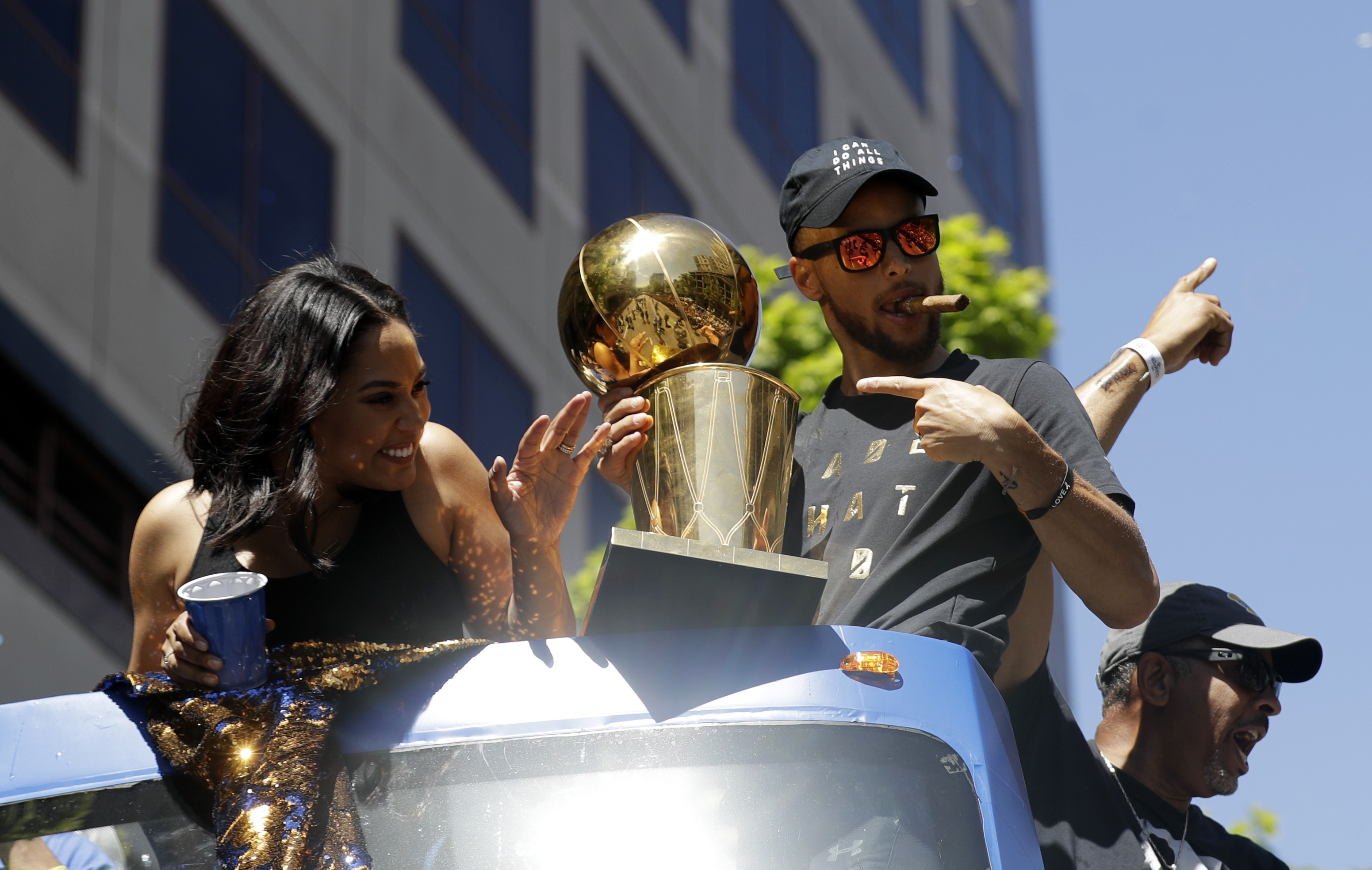 Warriors Parade Basketball_1560548476354